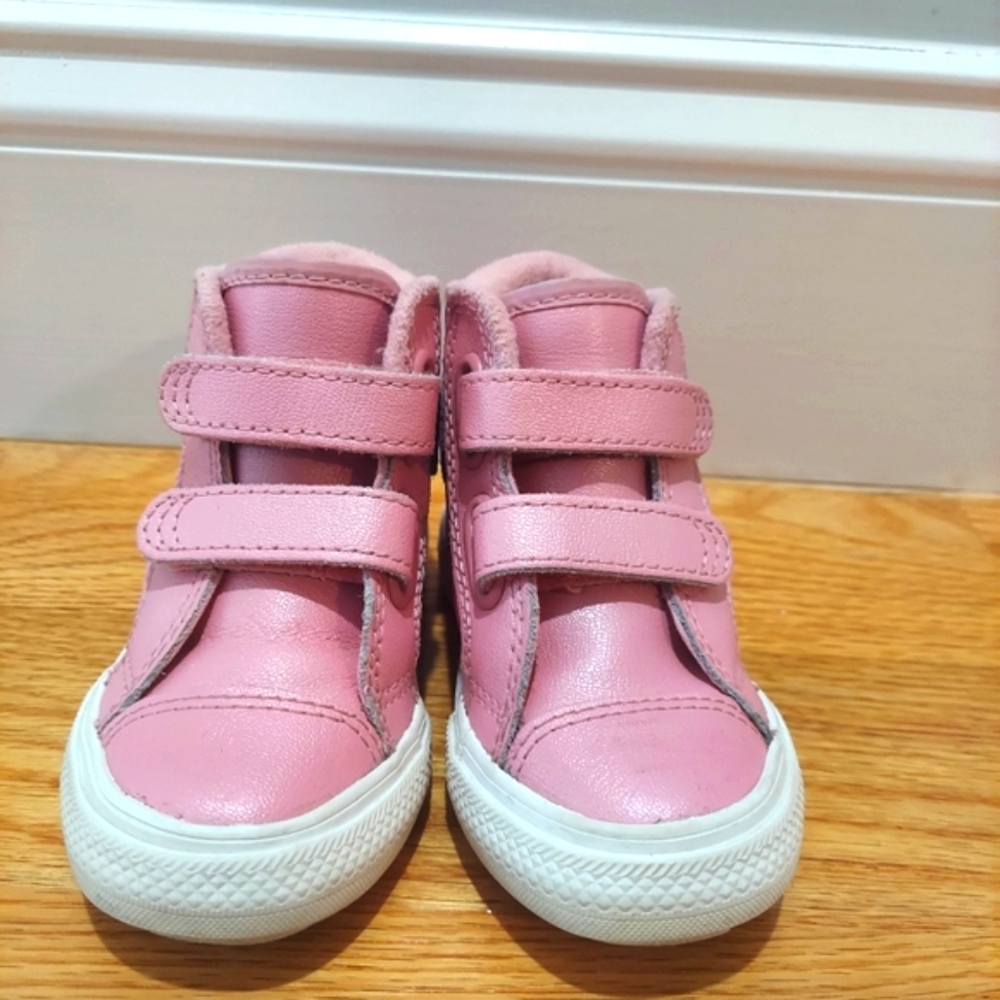 Pink Converse Sneaker Baby Girl / Toddler Size 5